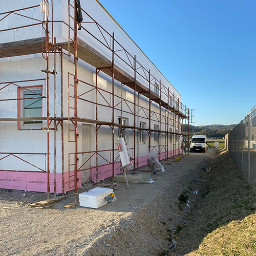 Professionelle Fassadendämmung für Neubau und Sanierung bietet nachhaltige Lösungen zur Verbesserung der Wärmedämmung. Die Umsetzung erfolgt individuell abgestimmt auf das Gebäude und dessen Anforderungen.